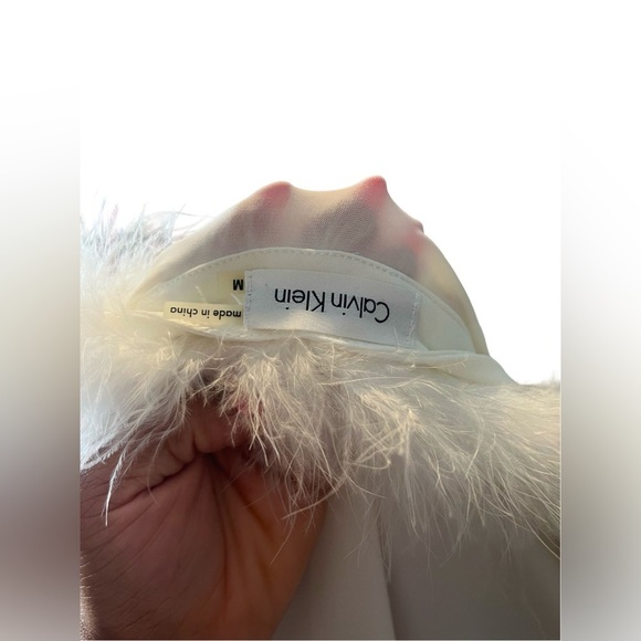 New!! Calvin Klein Cream Crop Open Fur Long Sleeve Cardigan Sweater Sz Medium - Picture 8 of 9